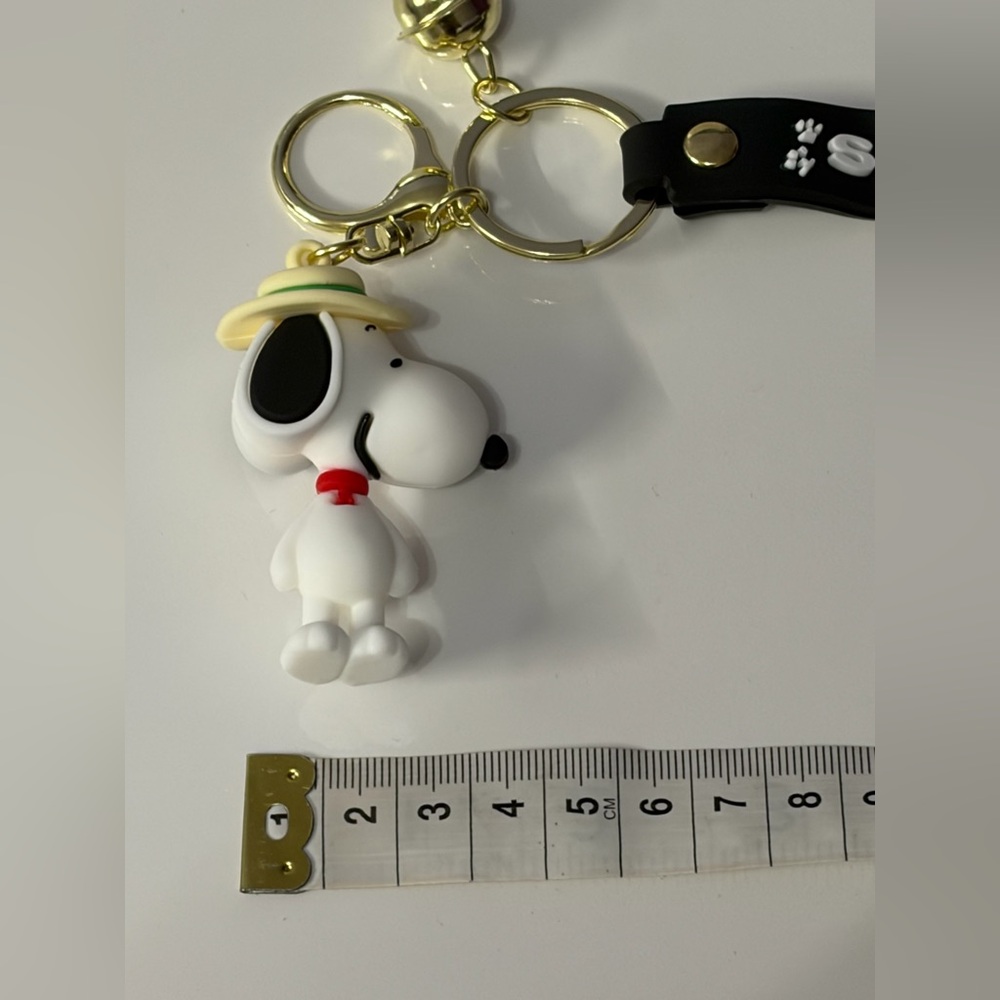 Snoopy Keychain - Picture 3 of 4